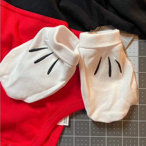Disney Mickey Mouse Onesie Ears Hat and Mittens Gloves Baby Outfit Costume - Picture 2 of 8